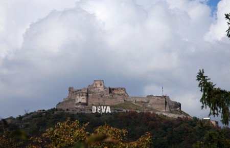 Magas Déva vára